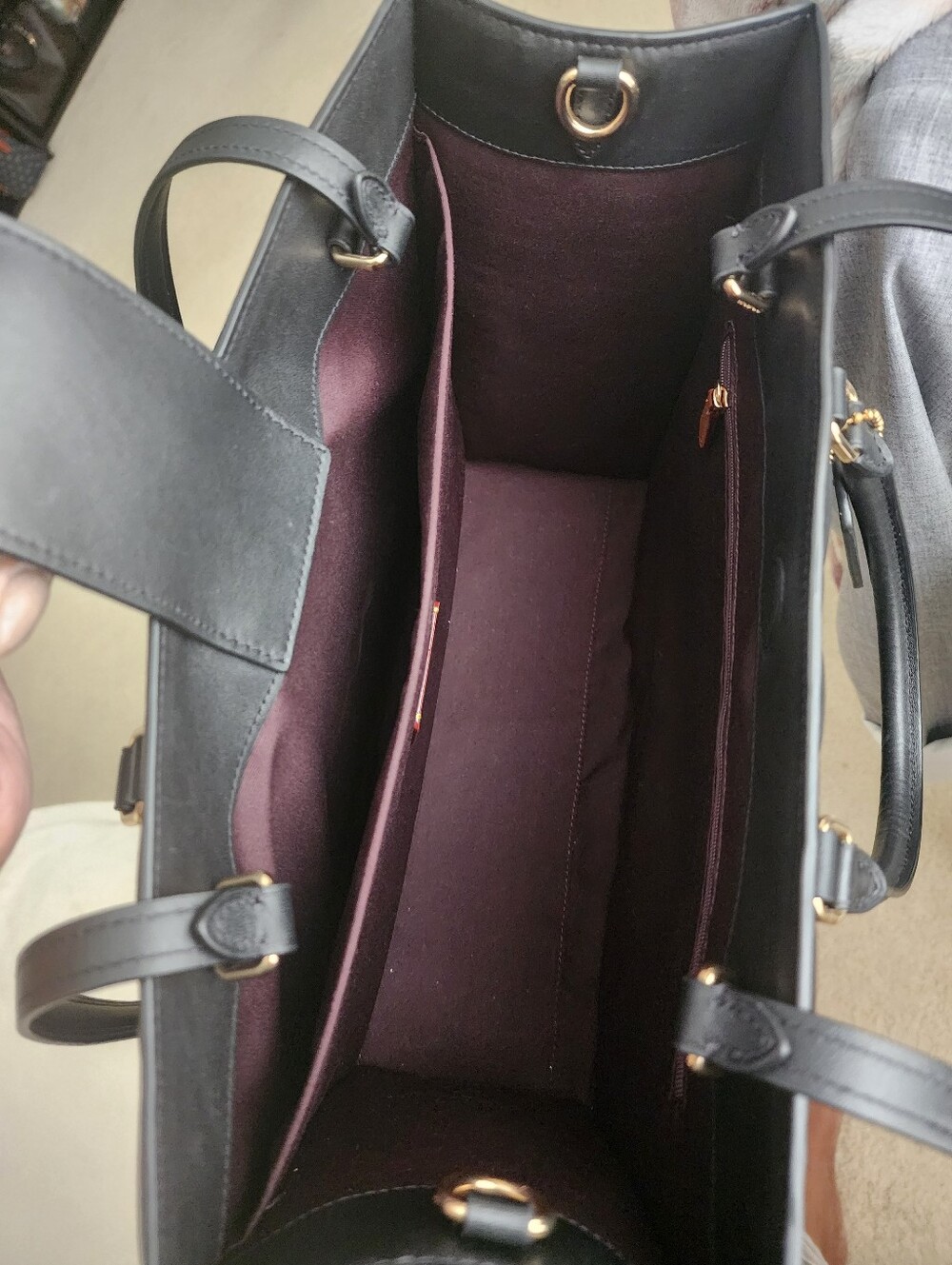 Coach Maggie Tote in Signature Leather (Large) - Picture 8 of 8